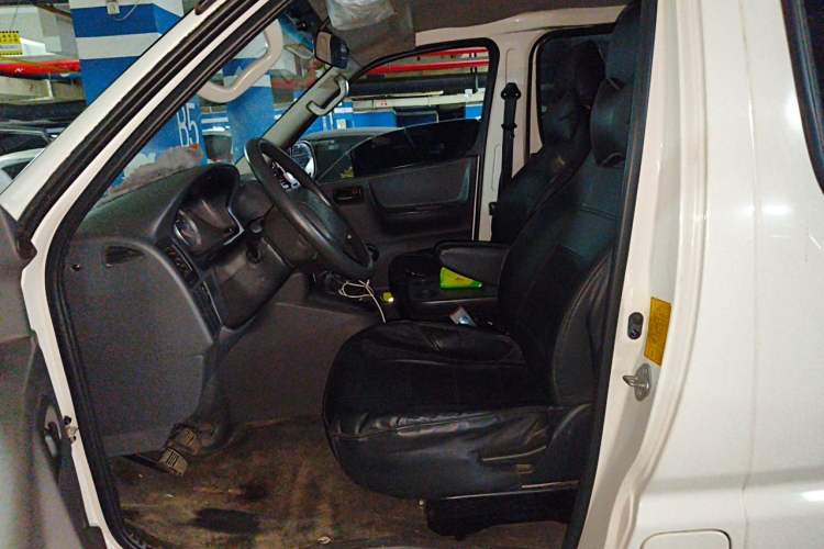 Used Jinbei Express 2018 2.0L Standard Version V19 Left Front Seat