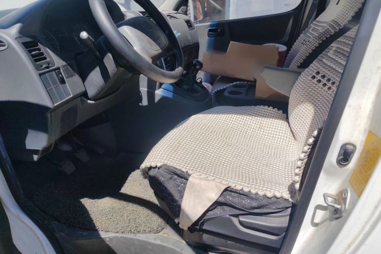 Used Jinbei Express 2018 2.0L Standard Version V19 Left Front Seat