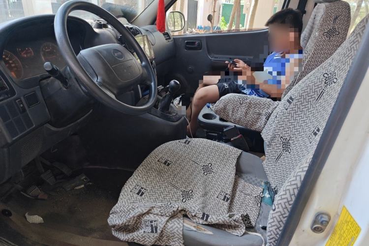 Used Jinbei Express 2018 2.0L Standard Version V19 Left Front Seat