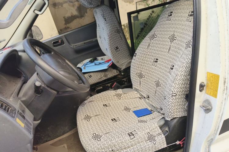 Used Jinbei Express 2018 2.0L Standard Version V19 Left Front Seat