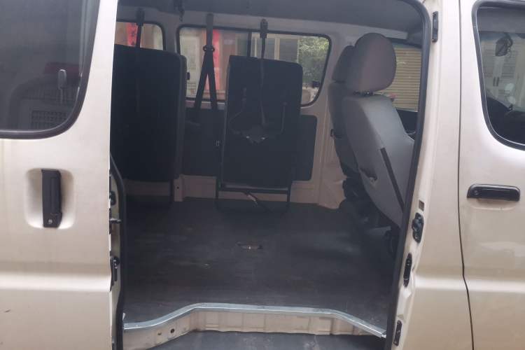 Used Jinbei Express 2018 2.0L Standard Version V19 Left Rear Seat