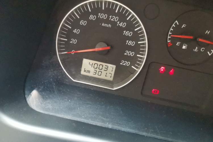 Used Jinbei Express 2018 2.0L Standard Version V19 Odometer Close Up