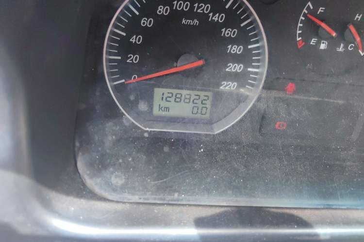 Used Jinbei Express 2018 2.0L Standard Version V19 Odometer Close Up