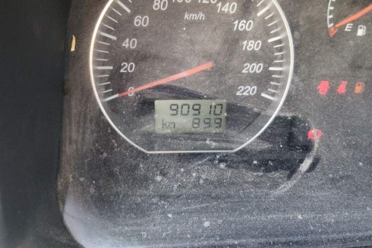 Used Jinbei Express 2018 2.0L Standard Version V19 Odometer Close Up