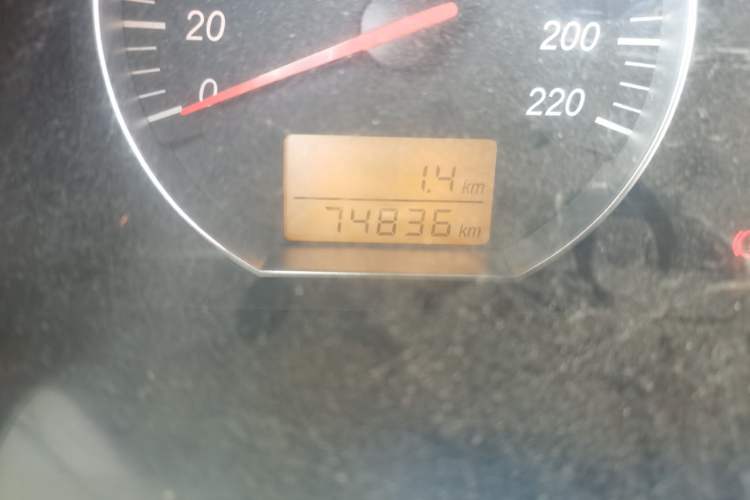 Used Jinbei Express 2018 2.0L Standard Version V19 Odometer Close Up