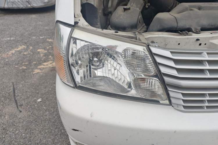 Used Jinbei Express 2018 2.0L Standard Version V19 Right Front Headlight