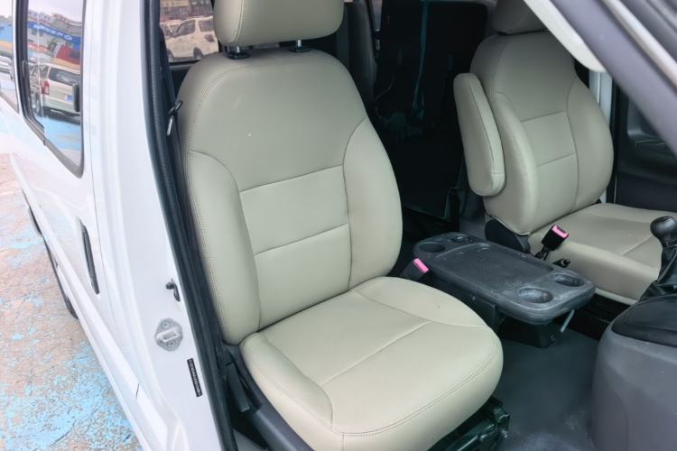 Used Jinbei Express 2018 2.0L Standard Version V19 Right Front Seat