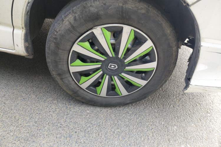 Used Jinbei Express 2018 2.0L Standard Version V19 Right Front Wheel Hub