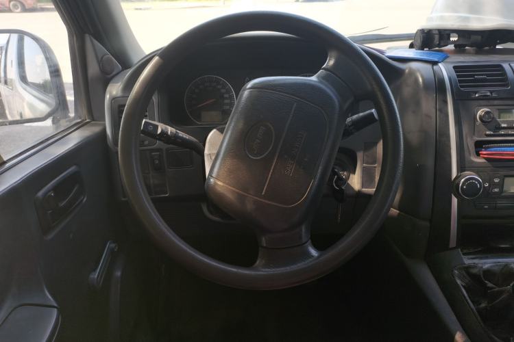 Used Jinbei Express 2018 2.0L Standard Version V19 Steering Wheel