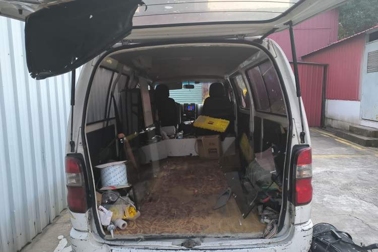 Used Jinbei Express 2018 2.0L Standard Version V19 Trunk