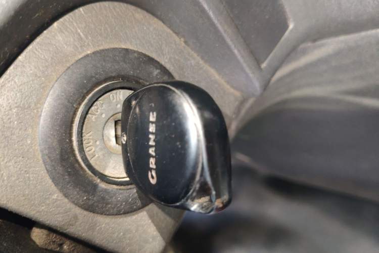 Used Jinbei Express 2018 2.0L Standard Version V19 Vehicle Key