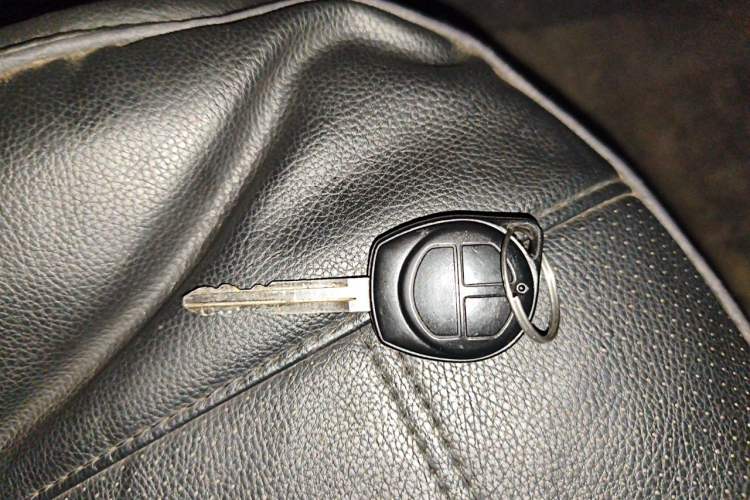 Used Jinbei Express 2018 2.0L Standard Version V19 Vehicle Key