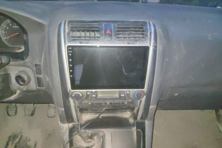 Used Jinbei Express 2018 2.0L Standard Version V19 Audio And AC Panel