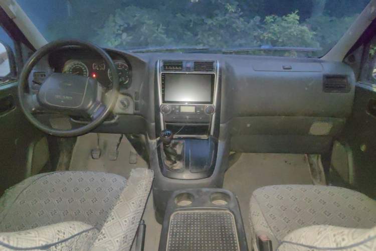 Used Jinbei Express 2018 2.0L Standard Version V19 Center Console