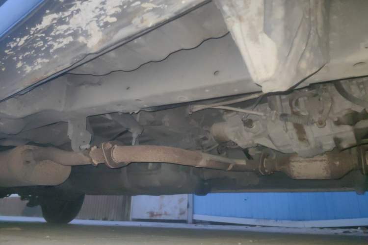 Used Jinbei Express 2018 2.0L Standard Version V19 Chassis Front Right