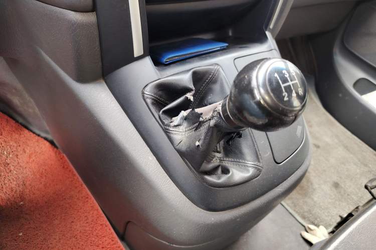 Used Jinbei Express 2018 2.0L Comfort Version V19 Gear Lever