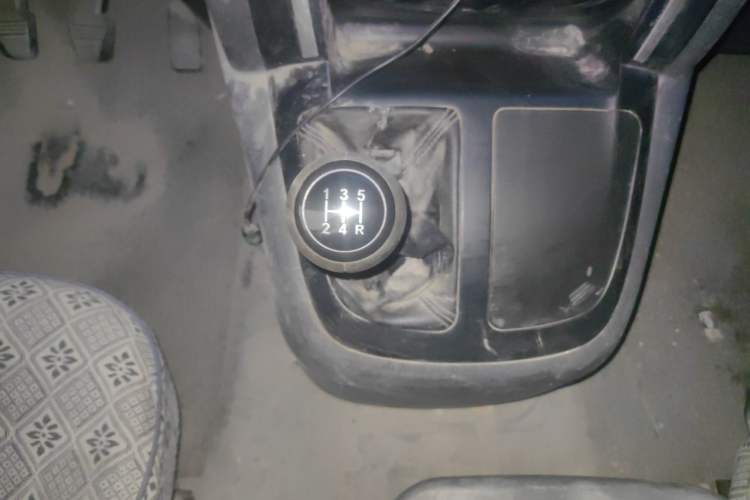 Used Jinbei Express 2018 2.0L Standard Version V19 Gear Lever
