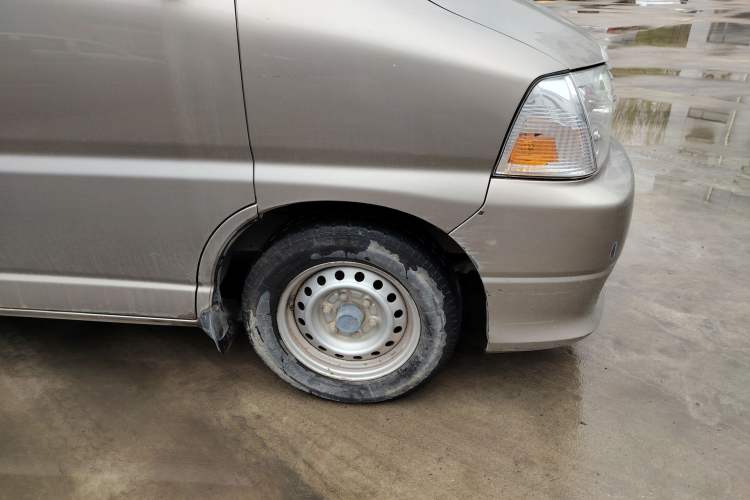 Used Jinbei Express 2018 2.0L Comfort Version V19 Right Front Wheel Hub