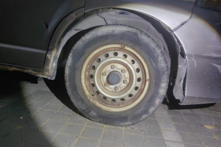 Used Jinbei Express 2018 2.0L Standard Version V19 Right Front Wheel Hub