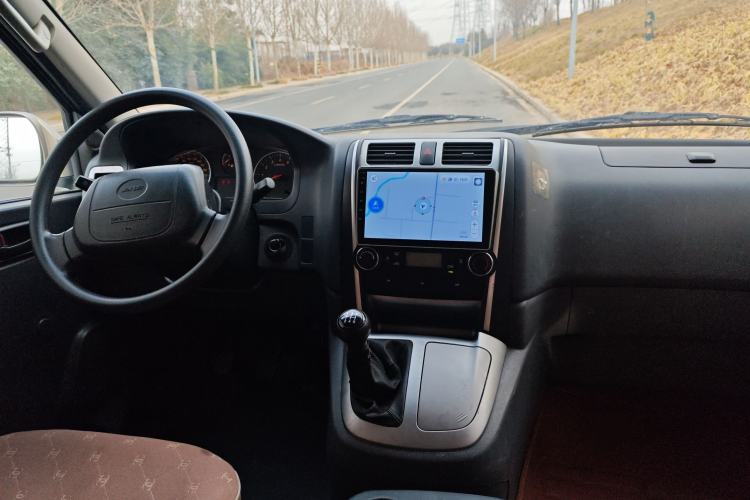 Used Jinbei Express 2019 2.0L Standard Version China VI 1TZS Interior 3