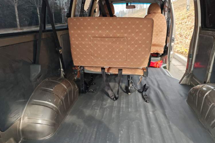 Used Jinbei Express 2019 2.0L Standard Version China VI 1TZS Interior 6