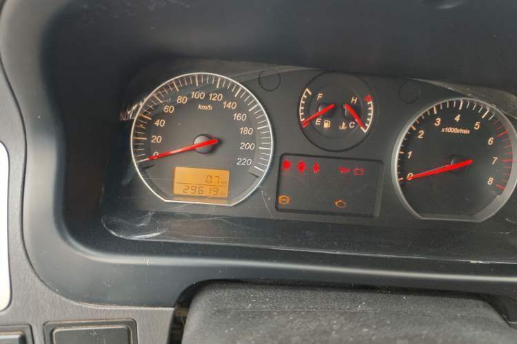 Used Jinbei Express 2019 2.0L Standard Version China VI 1TZS Odometer Close Up
