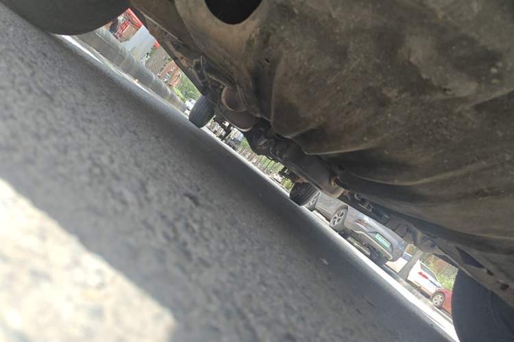 Used Jinbei Express 2019 2.0L Standard Version China VI 1TZS Chassis Front