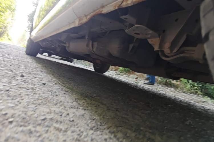 Used Jinbei Express 2019 2.0L Luxury Version China VI 1TZS Chassis Rear Left