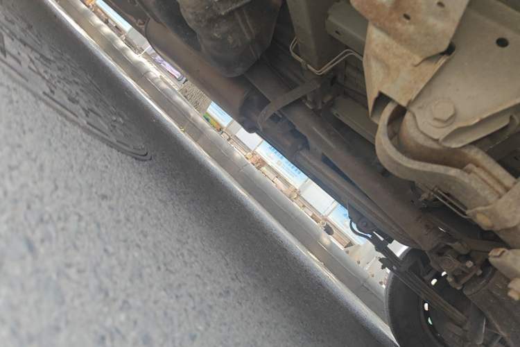 Used Jinbei Express 2019 2.0L Standard Version China VI 1TZS Chassis Rear Left