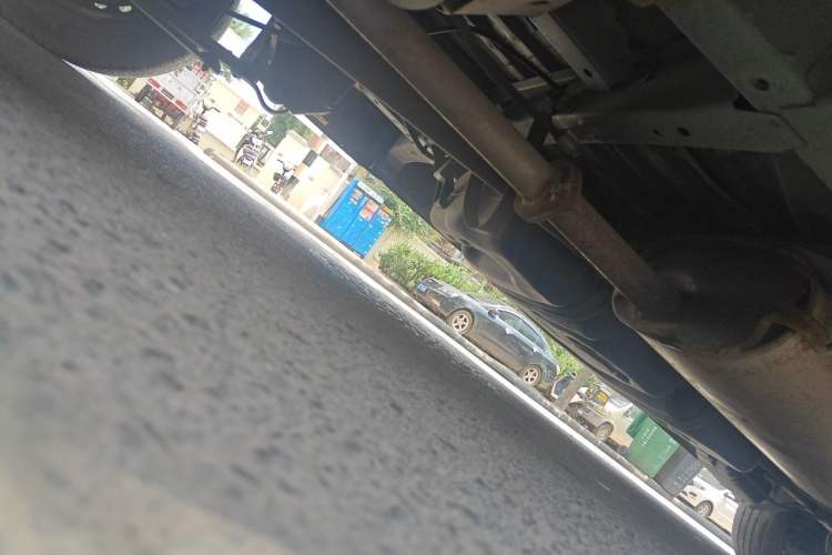 Used Jinbei Express 2019 2.0L Standard Version China VI 1TZS Chassis Rear Right