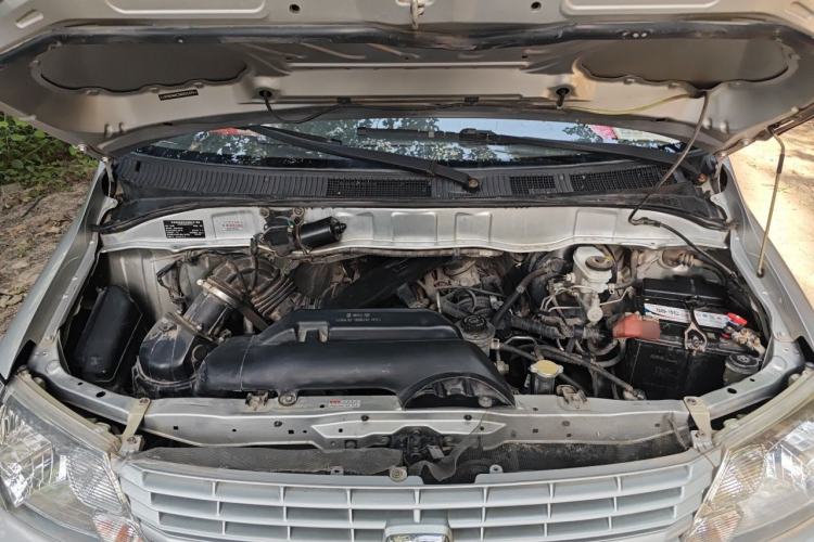 Used Jinbei Express 2019 2.0L Luxury Version China VI 1TZS Engine Bay
