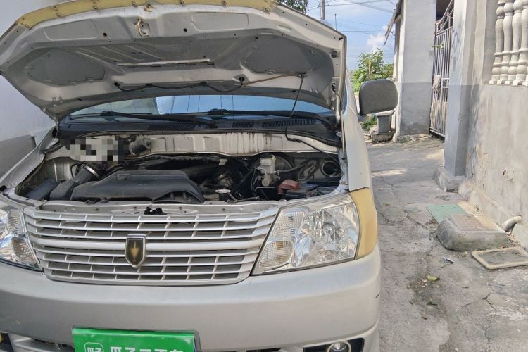 Used Jinbei Express 2019 2.0L Luxury Version China VI 1TZS Engine Bay Left