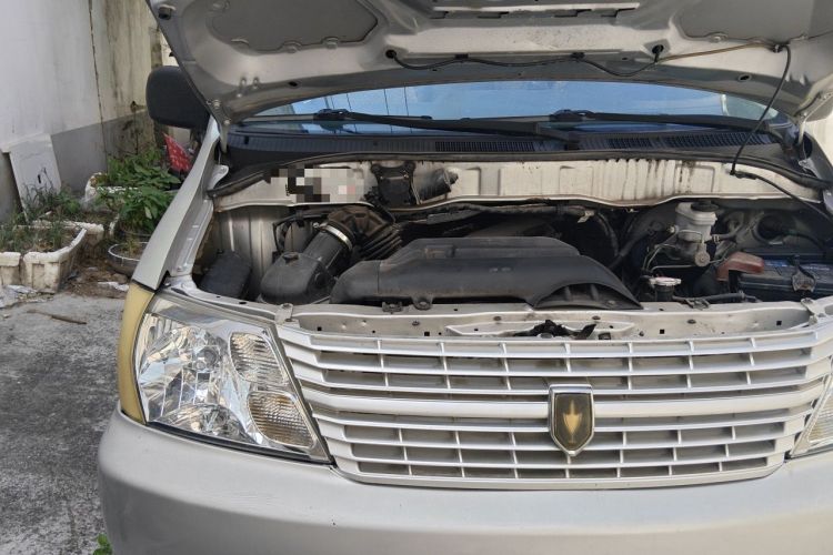 Used Jinbei Express 2019 2.0L Luxury Version China VI 1TZS Engine Bay Right