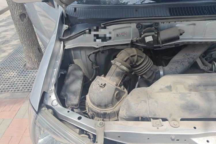 Used Jinbei Express 2019 2.0L Standard Version China VI 1TZS Engine Bay Right