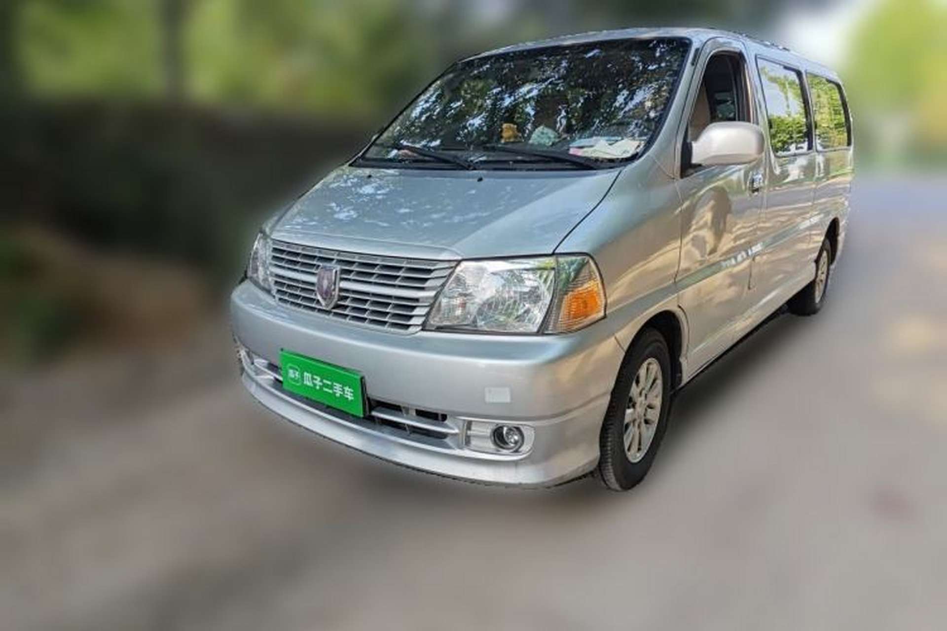 Used Jinbei Express 2019 2.0L Luxury Version China VI 1TZS Front Left 45 Deg