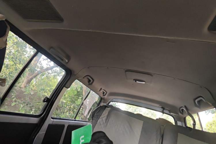 Used Jinbei Express 2019 2.0L Luxury Version China VI 1TZS Headliner