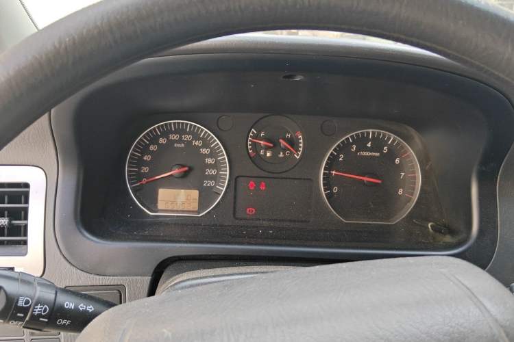 Used Jinbei Express 2019 2.0L Luxury Version China VI 1TZS Instrument Cluster