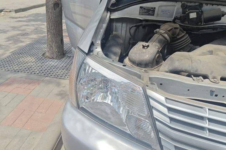 Used Jinbei Express 2019 2.0L Standard Version China VI 1TZS Right Front Headlight