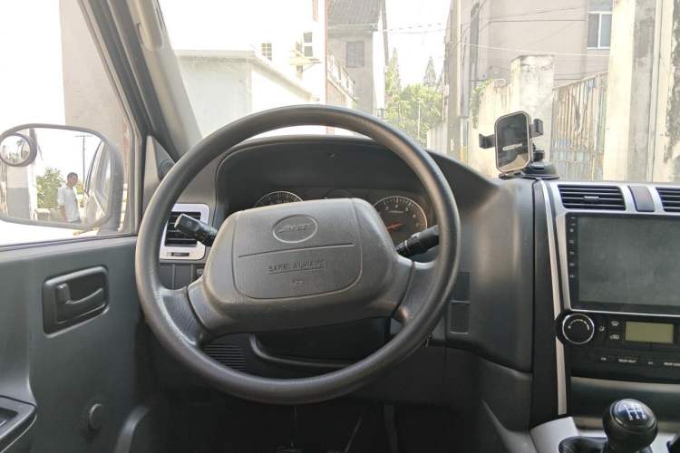 Used Jinbei Express 2019 2.0L Luxury Version China VI 1TZS Steering Wheel
