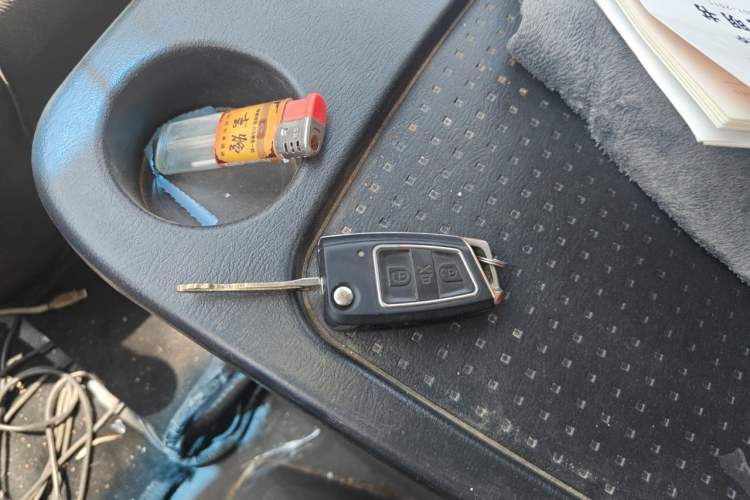 Used Jinbei Express 2019 2.0L Standard Version China VI 1TZS Vehicle Key