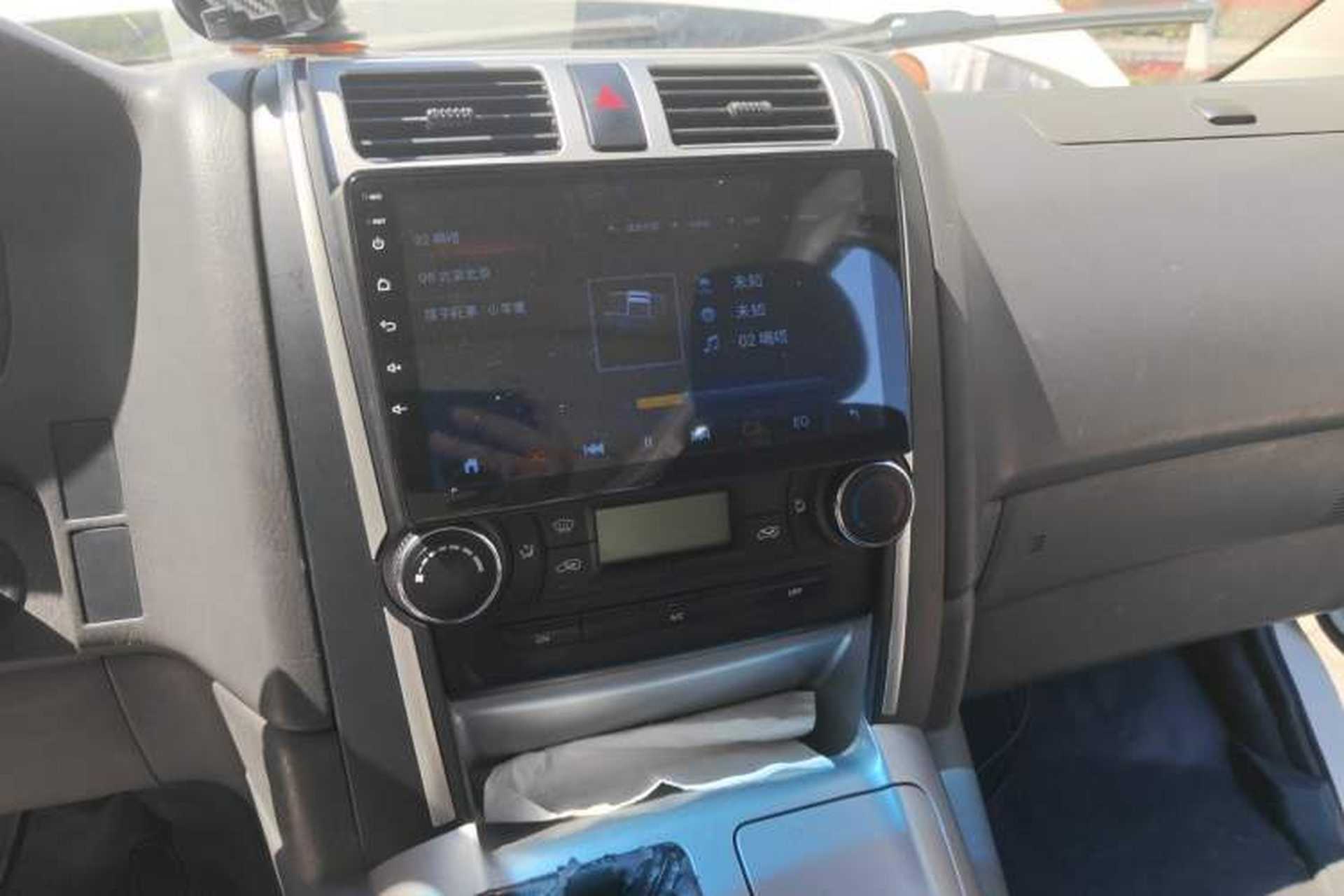Used Jinbei Express 2019 2.0L Standard Version China VI 1TZS Audio And AC Panel