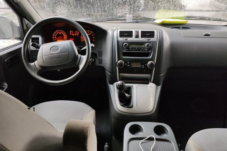 Used Jinbei Express 2019 2.0L Standard Version China VI 1TZS Center Console