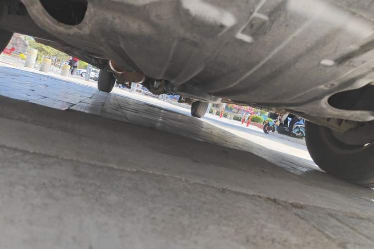 Used Jinbei Express 2019 2.0L Standard Version China VI 1TZS Chassis Front