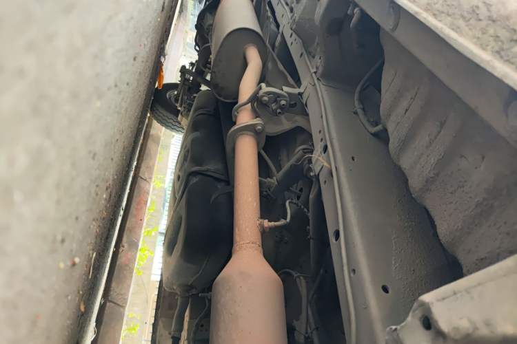 Used Jinbei Express 2019 2.0L Standard Version China VI 1TZS Chassis Front Right