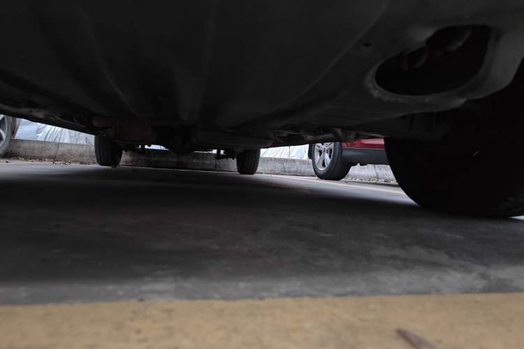 Used Jinbei Express 2019 2.0L Standard Version China VI 1TZS Chassis Front