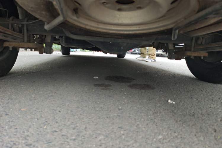 Used Jinbei Express 2019 2.0L Standard Version China VI 1TZS Chassis Rear