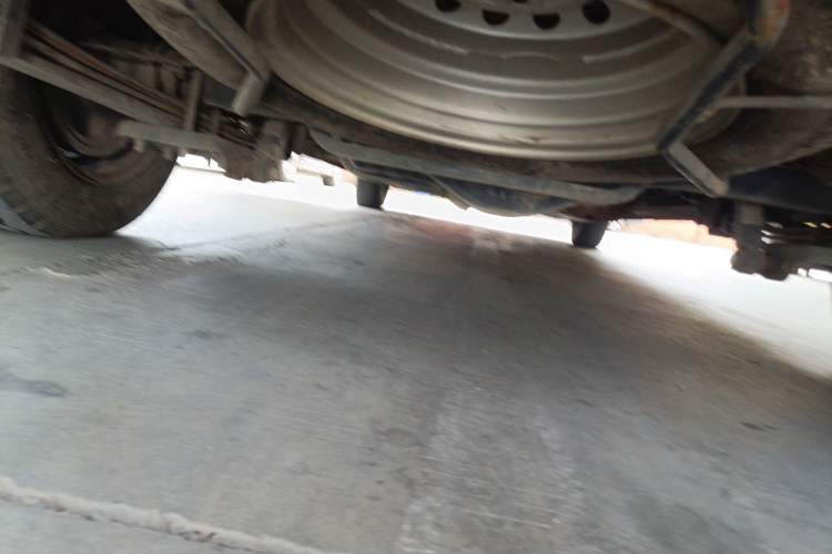 Used Jinbei Express 2019 2.0L Standard Version China VI 1TZS Chassis Rear