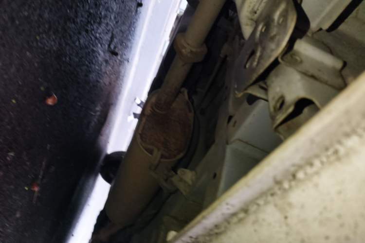 Used Jinbei Express 2019 2.0L Standard Version China VI 1TZS Chassis Rear Right