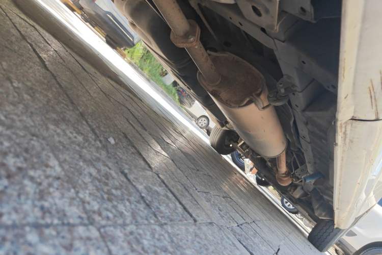 Used Jinbei Express 2019 2.0L Standard Version China VI 1TZS Chassis Rear Right