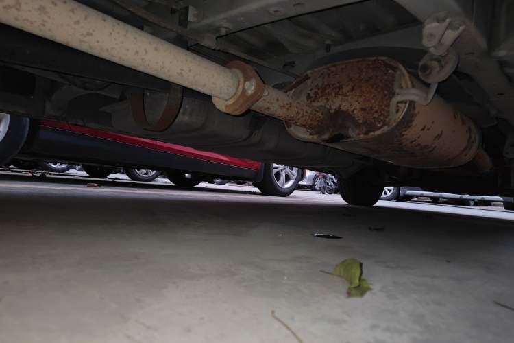 Used Jinbei Express 2019 2.0L Standard Version China VI 1TZS Chassis Rear Right